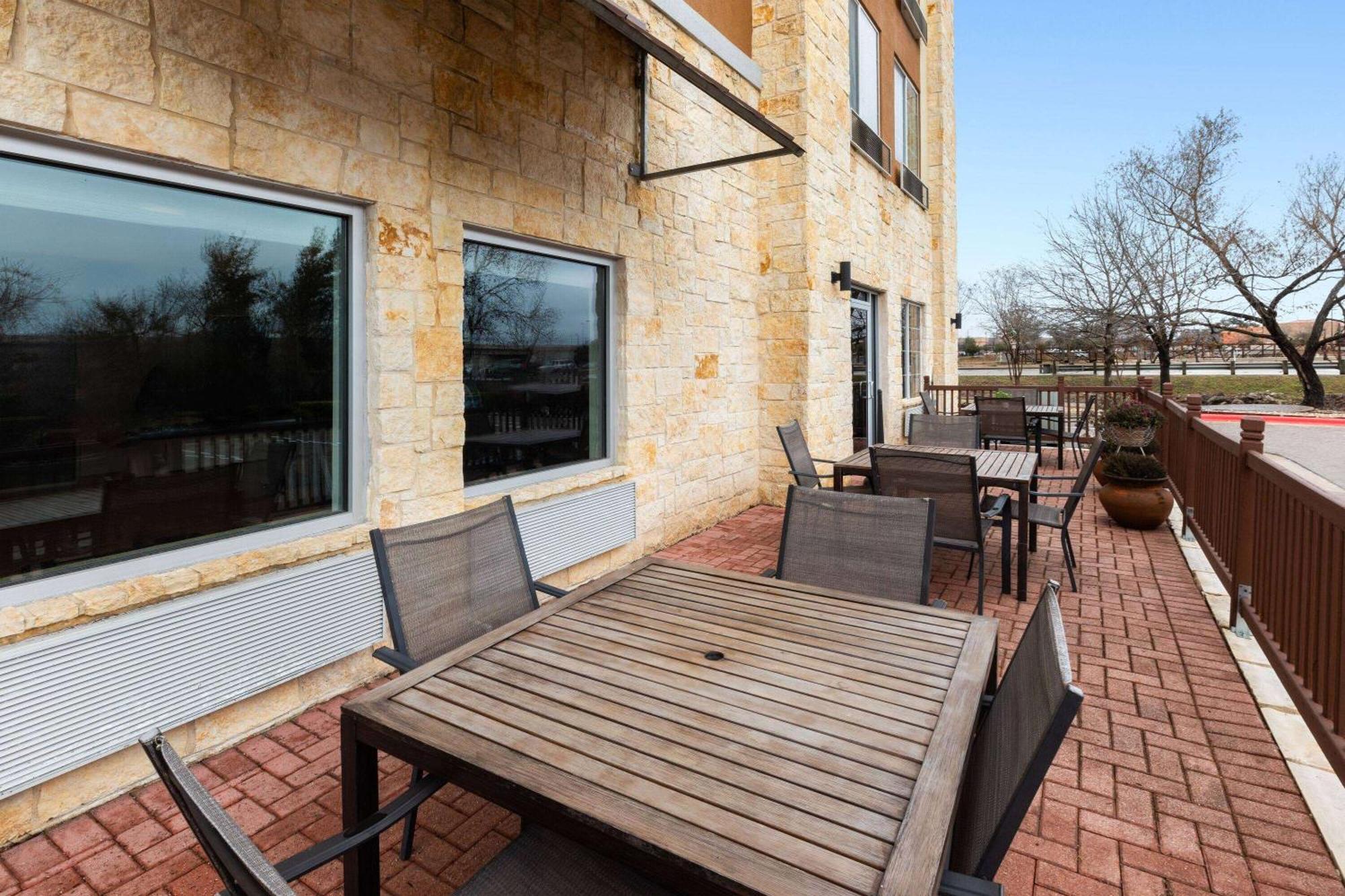 Hotel La Quinta By Wyndham Austin - Cedar Park Exterior foto